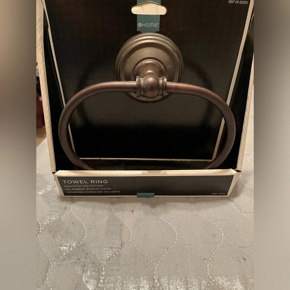 OILED RUBBED BRONZE~TOWEL RING~NIB - Picture 3 of 3